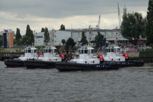 Vier Schlepper der Reederei Boluda haben in Hamburg offiziell ihren Namen erhalten