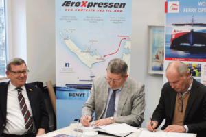 Signing of contract FRS AeroeXpressen
